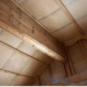 Четири начина да изолирате покрива на дървена къща