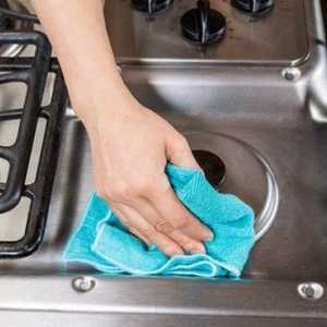 Как да се измие чиния от стари мазнини традиционни асистенти и съвременни средства