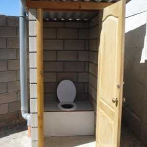 Как да се изгради тоалетна във вашата къща с вашите ръце