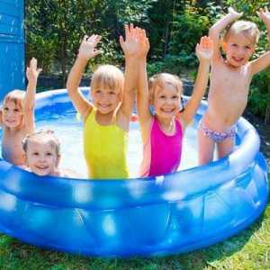 Как да изберем подходящия плувен басейн за деца и аксесоари за баня?