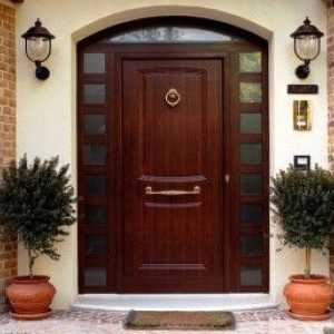 Как да изберем входна врата за частна къща?