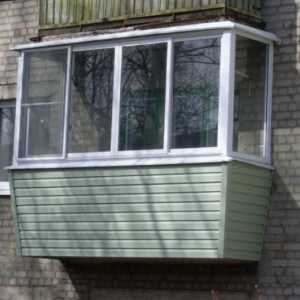Как да глазурим балкона с пластмасови прозорци?