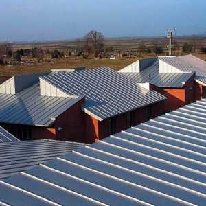 Покрив галванизирана желязо за покривни характеристики на материала, нюанси на полагане, правилата…