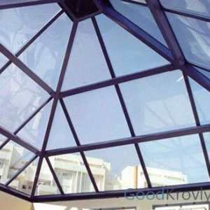 Основните характеристики и финост на монтажа на покрива на клетъчния поликарбонат