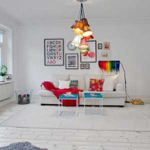 Уютен кухненски дизайн с банкет в светъл шведски апартамент