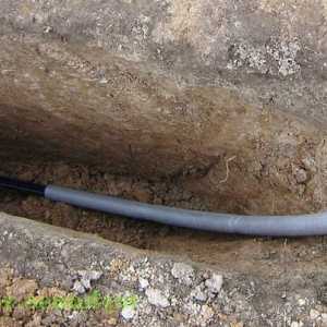 Монтаж на канализационни тръби в инструкциите за изкопаване и съвети за начинаещи